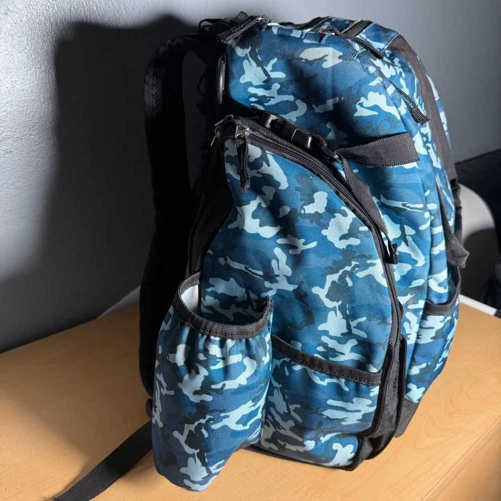 Innova Disc Golf Backpack Blue Camo HeroPack Padded Straps Bag